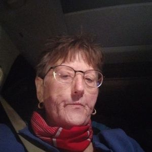 Meet your Posher, Joni